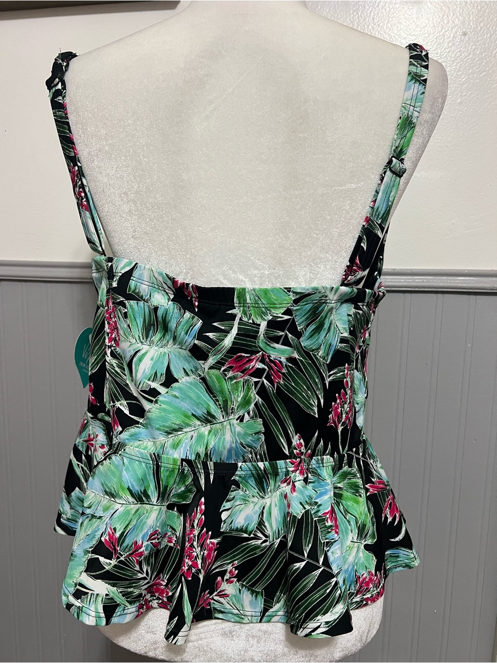 Torrid Swim Vixen Tropical Peplum Tankini / 12 / Push Up / Shapewear / Swim - Picture 5 of 11
